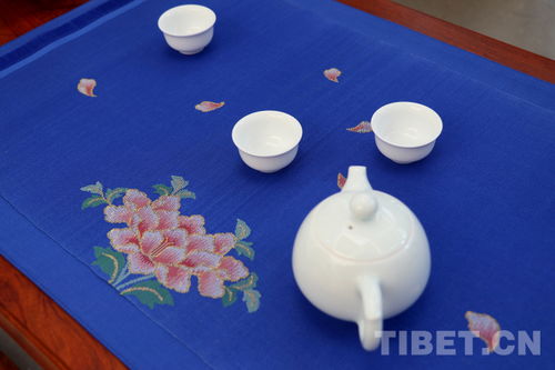 郎卡杰 唐卡進社區(qū) 描繪文化交融的故事